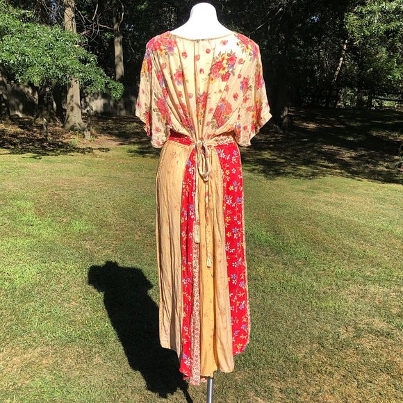 Vintage Silhouettes Floral Quilted Peasant Dress - Picture 4 of 11